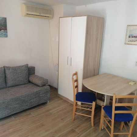 Apartman Milica Golubic  Екстер'єр фото